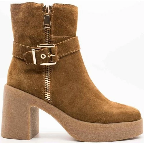 Alma En Pena Couleur Beige 1 Alma En Pena Couleur Beige